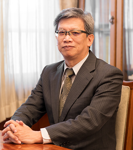 滝中学校・滝高等学校 校長 高瀬 裕隆
